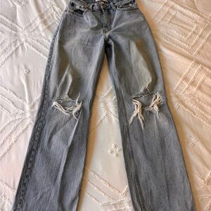 Abercrombie & Fitch Women's Light Gray Distressed Jeans